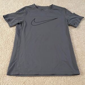 NIKE DRI-FIT SIZE LARGE SHIRT